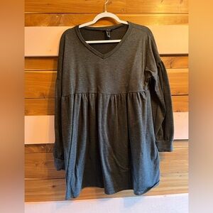 Charcoal Gray V-Neck Long Sleeve Dress